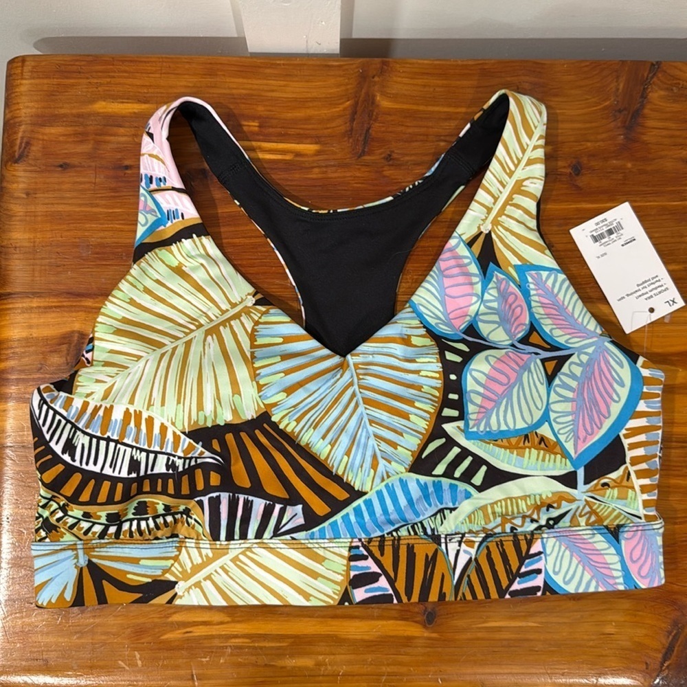 NWT Tek Gear Printed Sports Bra